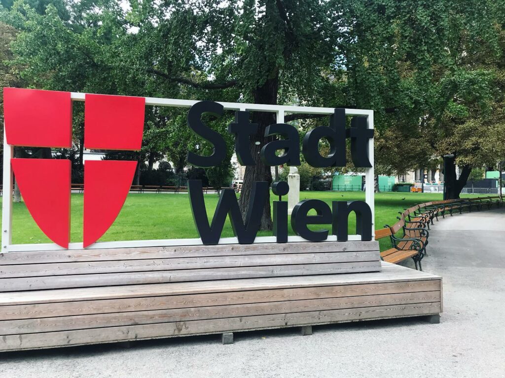 Vienna Opens To The Public,Wien